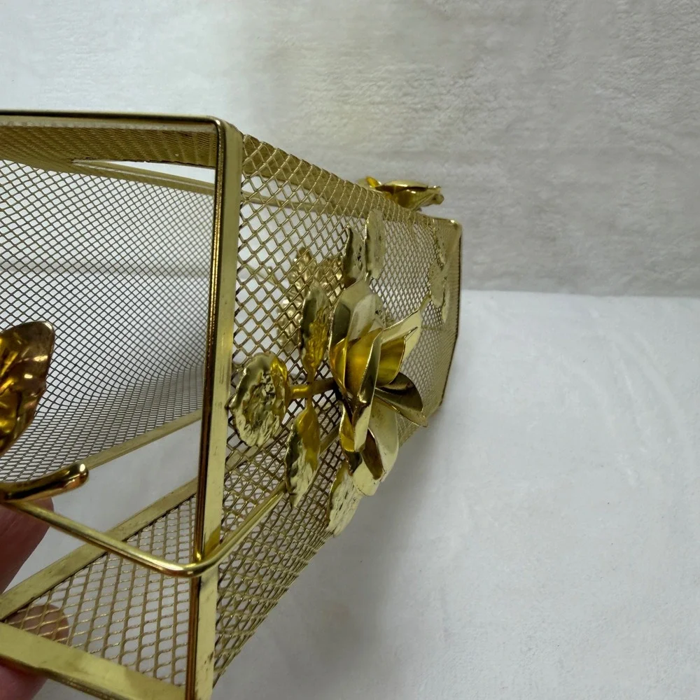 VTG Gold Tone Mesh Tissue Box‎ Cover Holder Hollywood Regency Rose Floral Metal